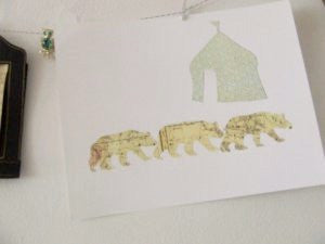 spectacle series three bears print